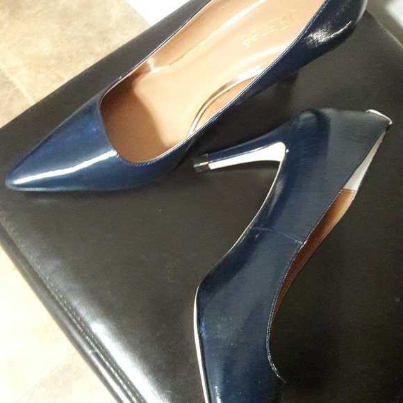 j renee navy blue shoes